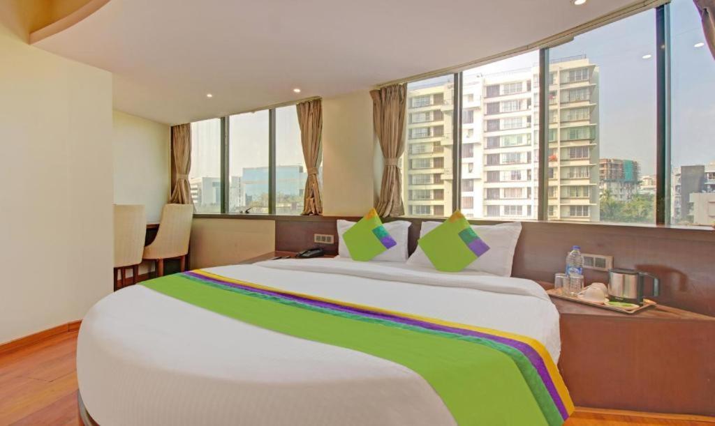 Hotel Pacific By Bestays Mumbai Exterior foto